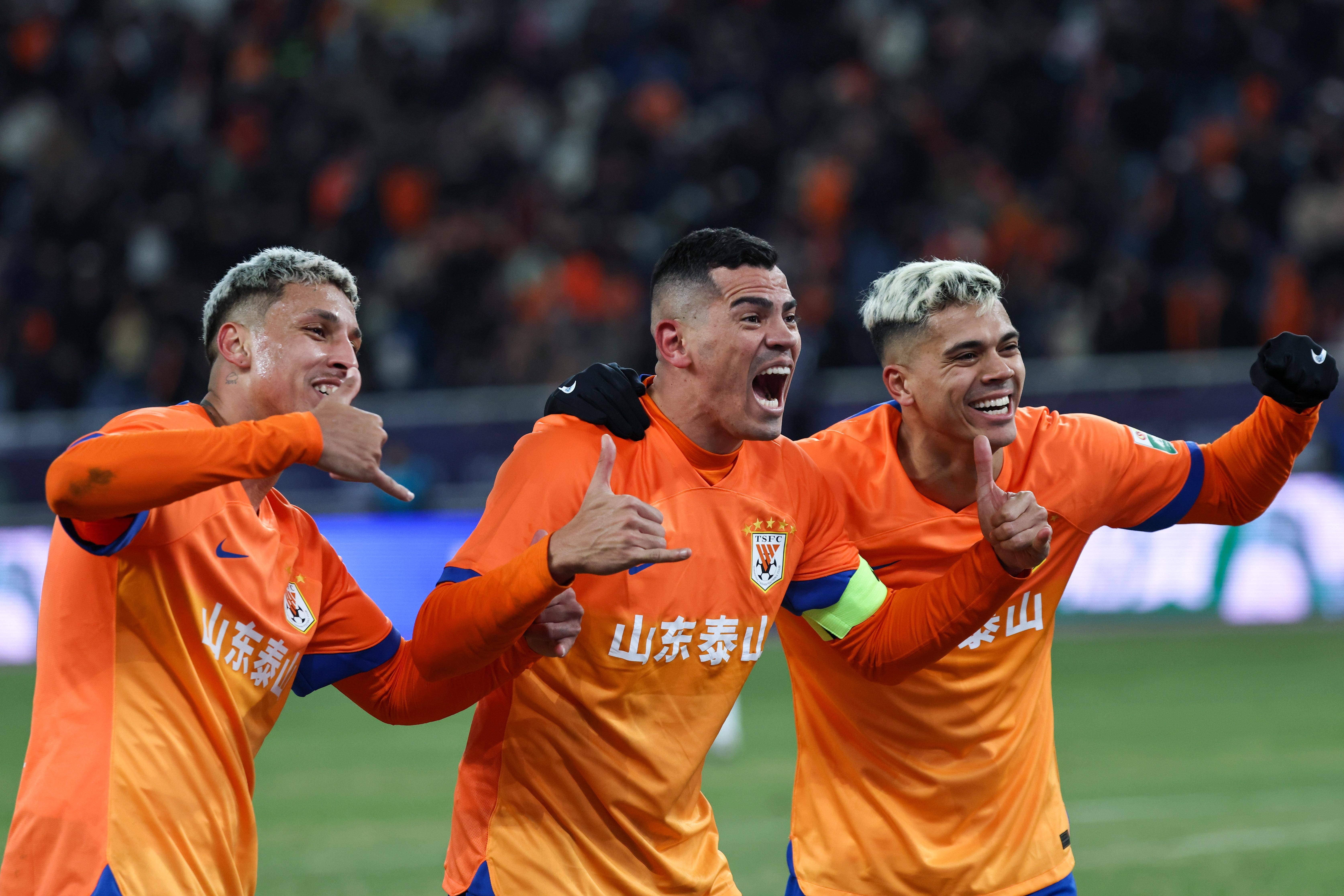 九游体育转折点！山东泰山回应争议，欧超杯关键时刻攻防权衡，球迷炸锅，资深球员宣示担当的简单介绍